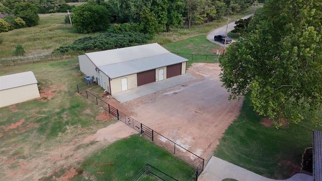 10500 McClain Avenue, Yukon, OK 73099