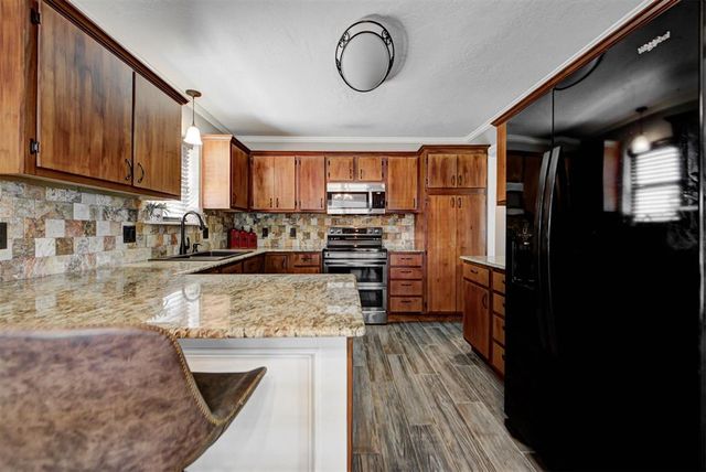 10500 McClain Avenue, Yukon, OK 73099