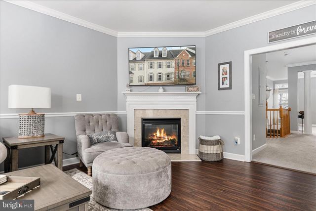 2464 EASTBOURNE DR, Woodbridge, VA 22191