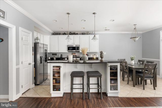 2464 EASTBOURNE DR, Woodbridge, VA 22191