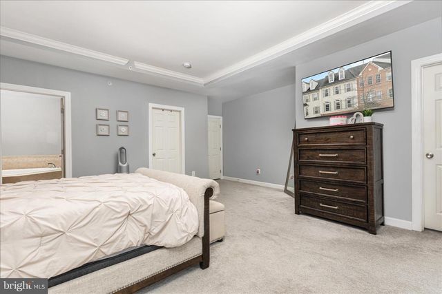 2464 EASTBOURNE DR, Woodbridge, VA 22191