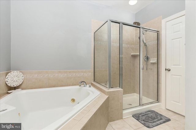 2464 EASTBOURNE DR, Woodbridge, VA 22191