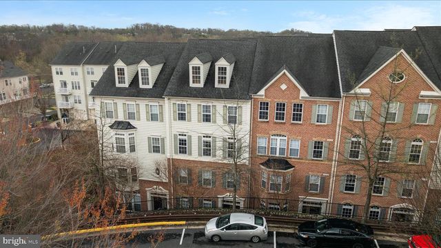 2464 EASTBOURNE DR, Woodbridge, VA 22191