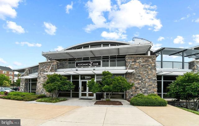 2464 EASTBOURNE DR, Woodbridge, VA 22191