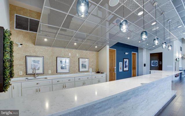 2464 EASTBOURNE DR, Woodbridge, VA 22191