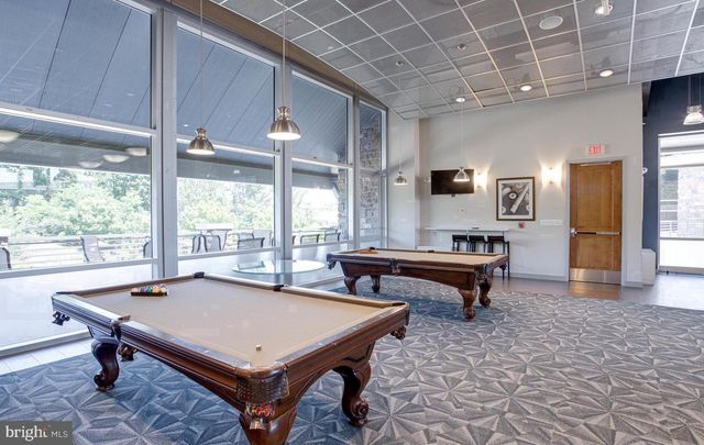 2464 EASTBOURNE DR, Woodbridge, VA 22191