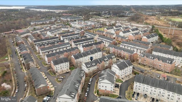 2464 EASTBOURNE DR, Woodbridge, VA 22191