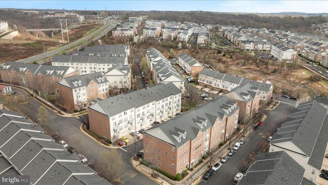 2464 EASTBOURNE DR, Woodbridge, VA 22191