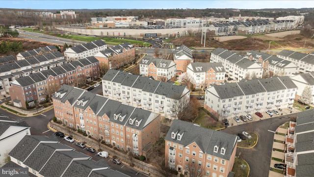 2464 EASTBOURNE DR, Woodbridge, VA 22191