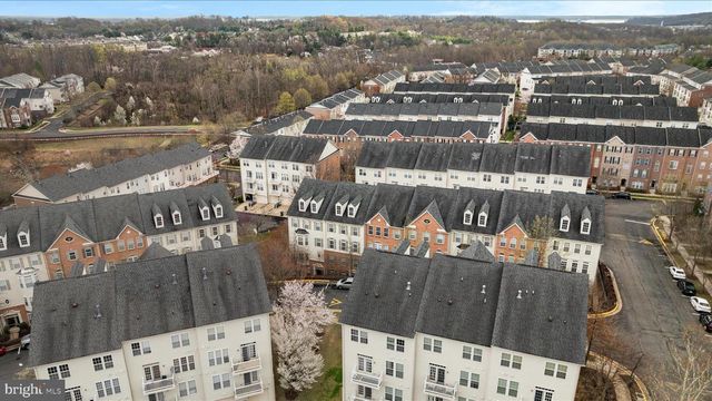 2464 EASTBOURNE DR, Woodbridge, VA 22191