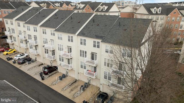 2464 EASTBOURNE DR, Woodbridge, VA 22191