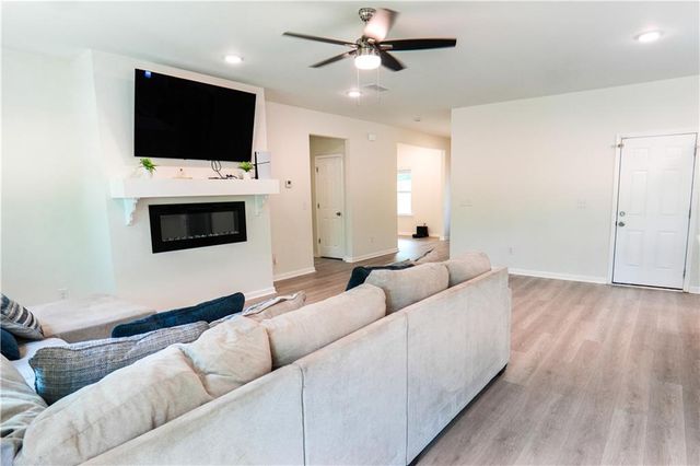 425 Boynton Road, Hampton, GA 30228
