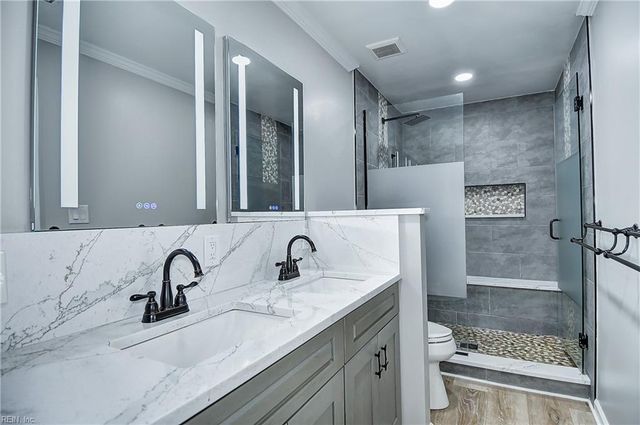 3966 Ocean Hills CT, Virginia Beach, VA 23451