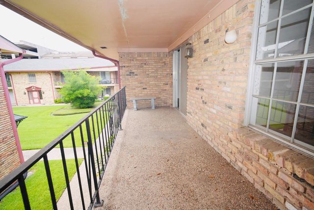 7600 Burgoyne Road 250, Houston, TX 77063