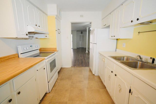 7600 Burgoyne Road 250, Houston, TX 77063