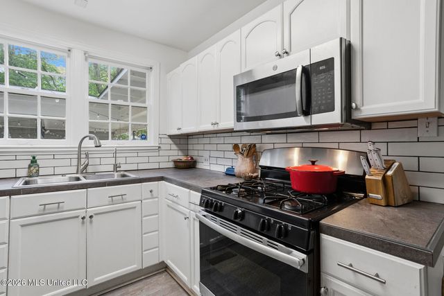 836 Brookwood Road, Jackson, MS 39206