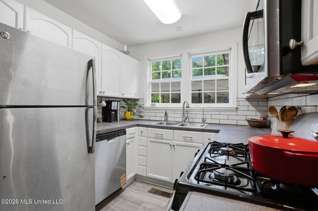 836 Brookwood Road, Jackson, MS 39206