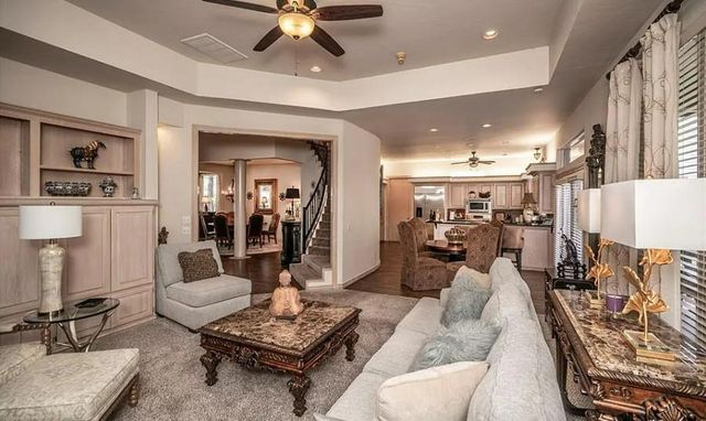 716 Fox Bend Trail, Edmond, OK 73034