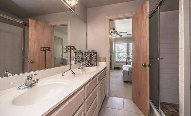 716 Fox Bend Trail, Edmond, OK 73034