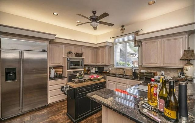 716 Fox Bend Trail, Edmond, OK 73034