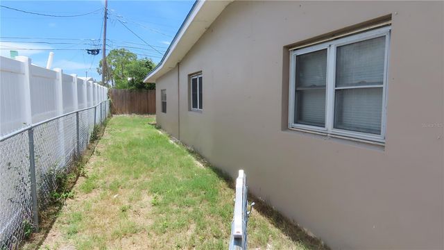 12208 105TH STREET, Largo, FL 33773