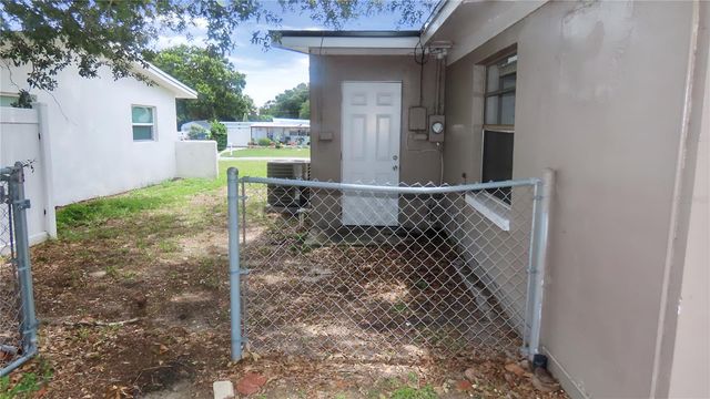 12208 105TH STREET, Largo, FL 33773