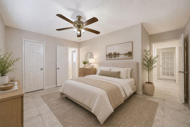 5554 Beechnut Street, Houston, TX 77096