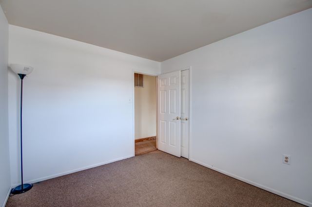 754 Governor Road, Valparaiso, IN 46385