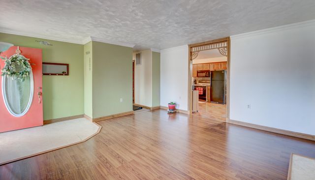 754 Governor Road, Valparaiso, IN 46385