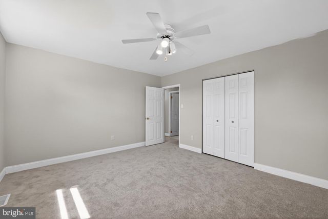 211 HOBART DR, Clementon, NJ 08021