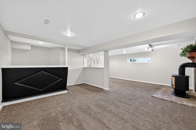 211 HOBART DR, Clementon, NJ 08021