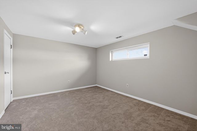 211 HOBART DR, Clementon, NJ 08021