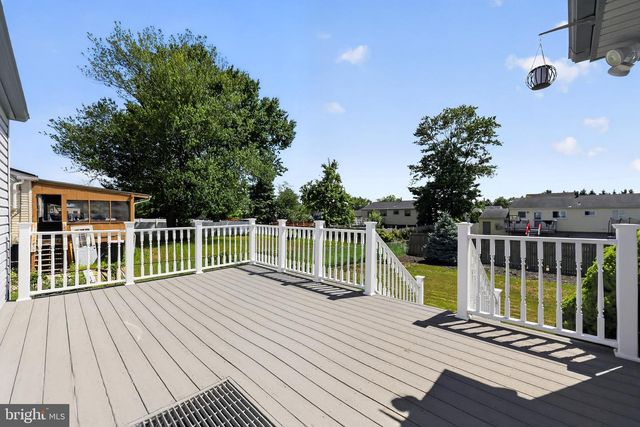 211 HOBART DR, Clementon, NJ 08021