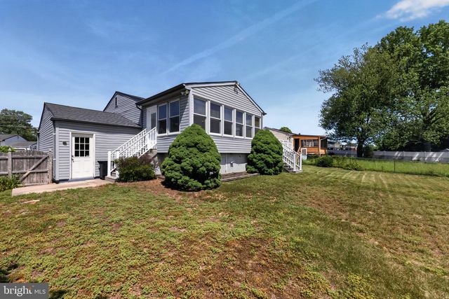 211 HOBART DR, Clementon, NJ 08021