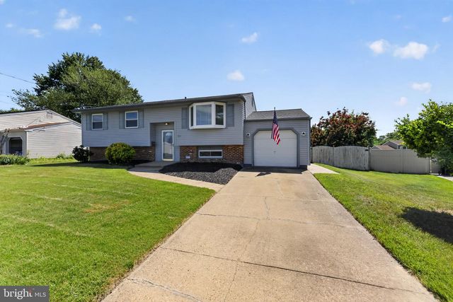 211 HOBART DR, Clementon, NJ 08021