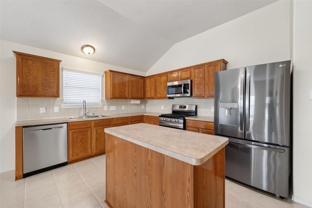 9830 Lynette Falls Drive, Houston, TX 77095