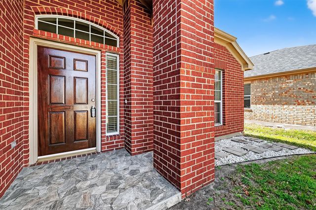 9830 Lynette Falls Drive, Houston, TX 77095