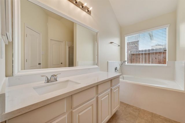 9830 Lynette Falls Drive, Houston, TX 77095