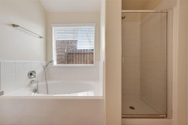 9830 Lynette Falls Drive, Houston, TX 77095