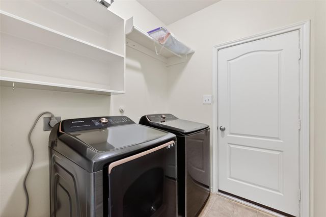 9830 Lynette Falls Drive, Houston, TX 77095