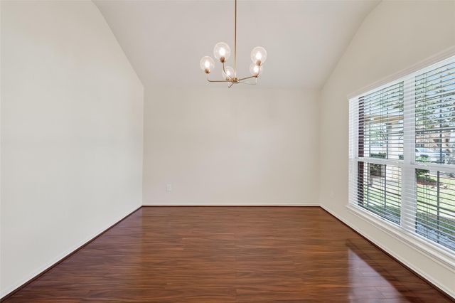 9830 Lynette Falls Drive, Houston, TX 77095