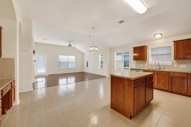 9830 Lynette Falls Drive, Houston, TX 77095