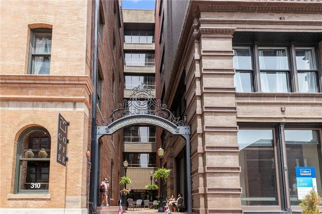 308 W 8th Street 201, Kansas City, MO 64105
