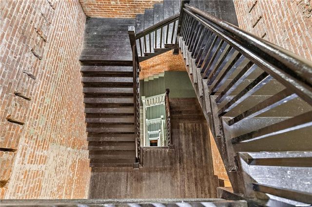 308 W 8th Street 201, Kansas City, MO 64105