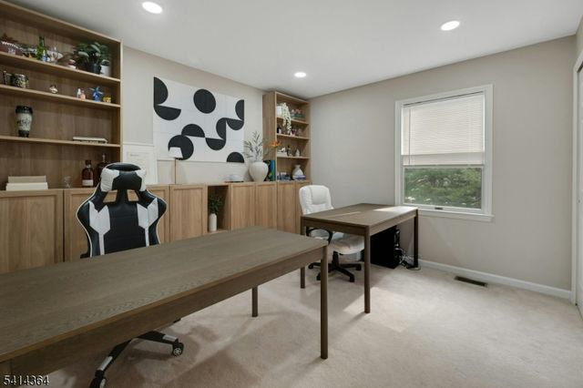 48 Glen Eagles Rd, Washington Twp., NJ 07882