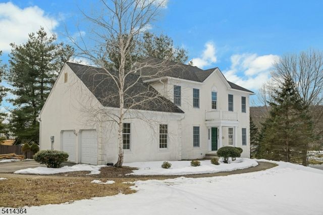 48 Glen Eagles Rd, Washington Twp., NJ 07882