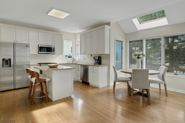 48 Glen Eagles Rd, Washington Twp., NJ 07882