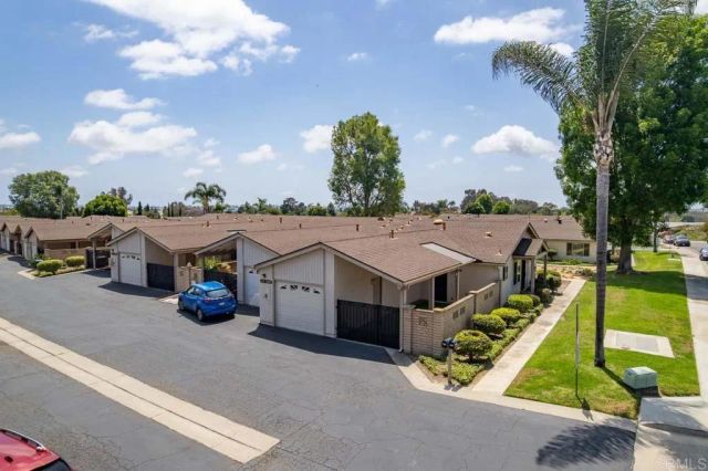 1025 Plover Way, Oceanside, CA 92057