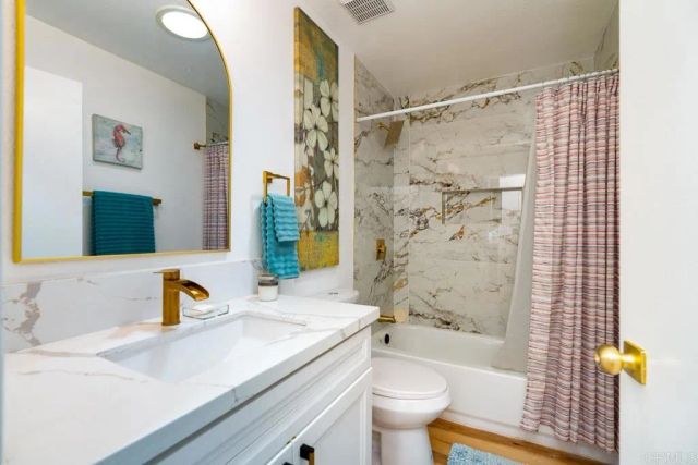 1025 Plover Way, Oceanside, CA 92057