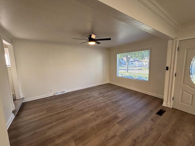 655 S Oak Park COURT, Milwaukee, WI 53214
